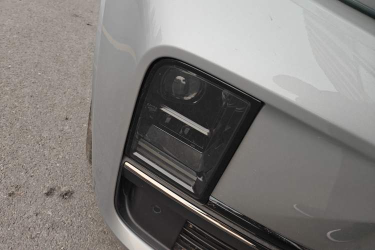 Used Li Auto L9 2024 Ultra Model Right Front Headlight
