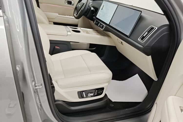 Used Li Auto L9 2024 Ultra Model Right Front Seat