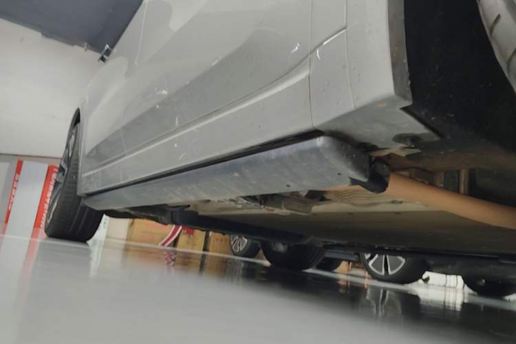 Used Li Auto L9 2024 Ultra Model Right Side Sill