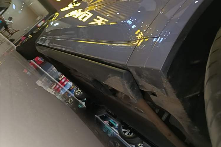 Used Li Auto L9 2024 Ultra Model Right Side Sill