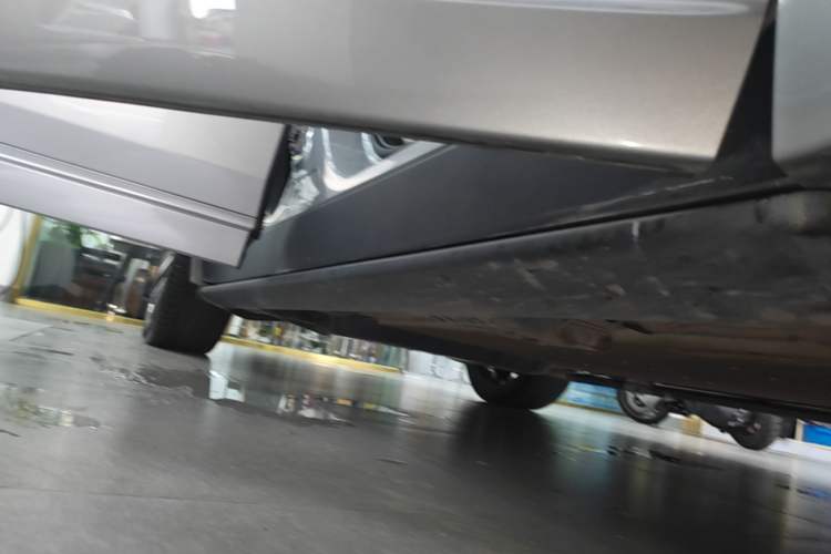 Used Li Auto L9 2024 Ultra Model Right Side Sill