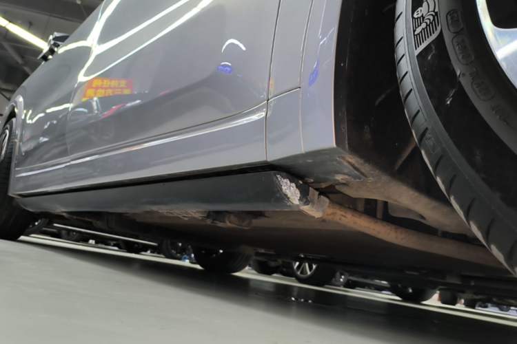 Used Li Auto L9 2024 Ultra Model Right Side Sill