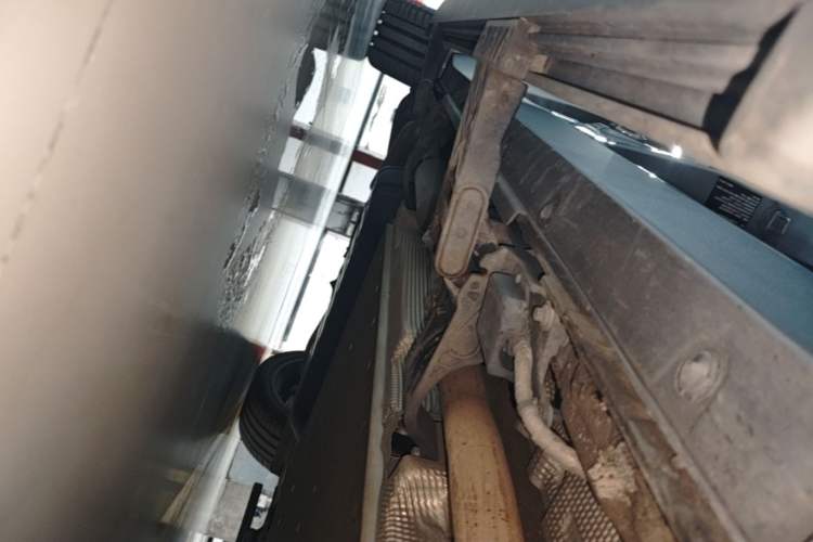 Used Li Auto L9 2024 Ultra Model Right Side Sill