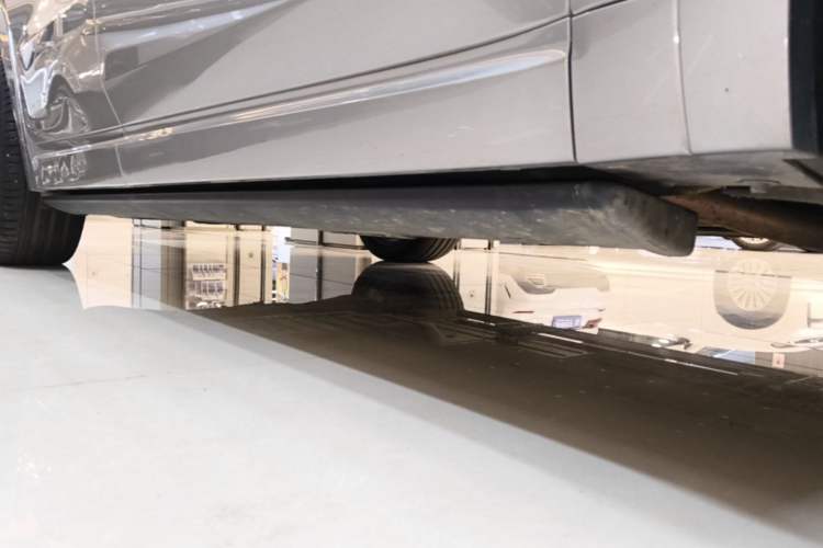 Used Li Auto L9 2024 Ultra Model Right Side Sill