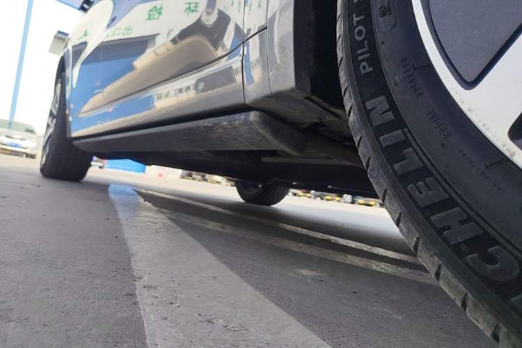 Used Li Auto L9 2024 Ultra Model Right Side Sill