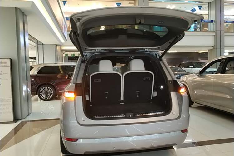 Used Li Auto L9 2024 Ultra Model Trunk