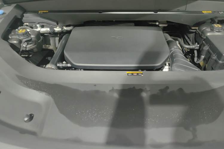 Used Li Auto L9 2024 Ultra Model Engine Bay