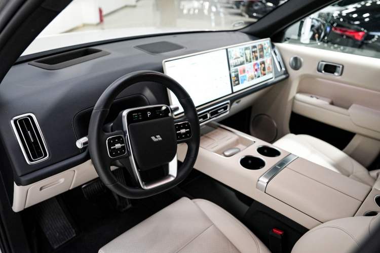 Used Li Auto L9 2024 Ultra Model Interior 1