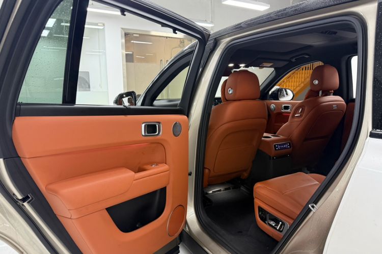 Used Li Auto L9 2024 Ultra Model Interior 9