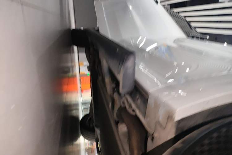Used Li Auto L9 2024 Ultra Model Right Side Sill