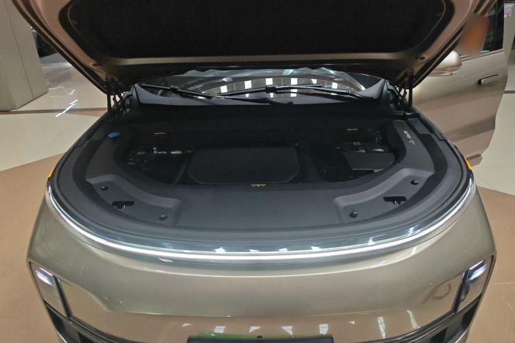 Used Li Auto L9 2024 Ultra Model Engine Bay