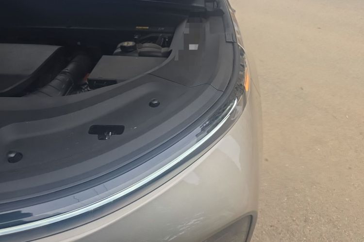 Used Li Auto L9 2024 Ultra Model Engine Bay Left