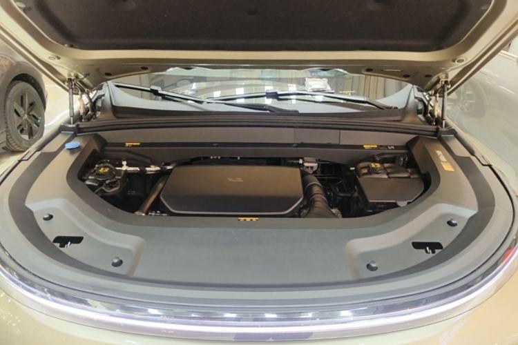 Used Li Auto L9 2024 Ultra Model Engine Bay