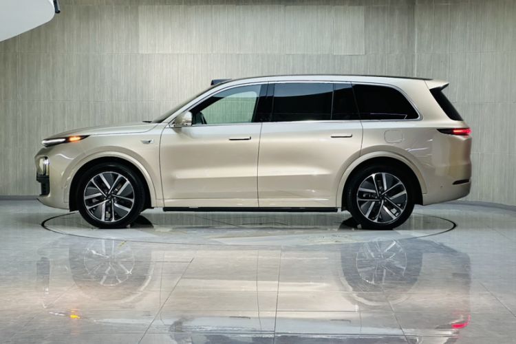 Used Li Auto L9 2024 Ultra Model Exterior 2