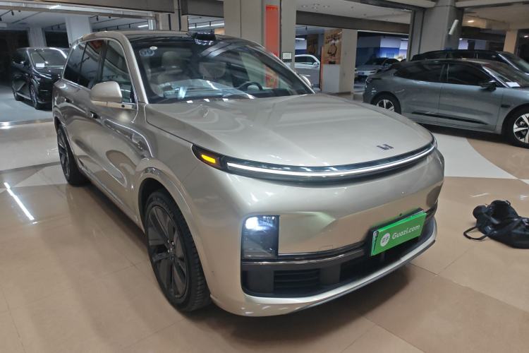 Used Li Auto L9 2024 Ultra Model Front Right 45 Deg