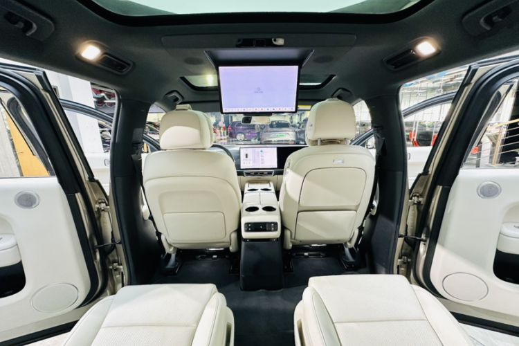 Used Li Auto L9 2024 Ultra Model Interior 3