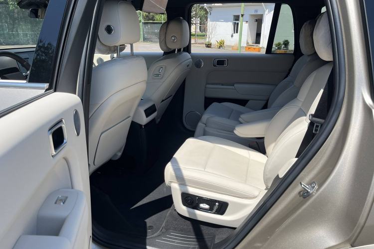 Used Li Auto L9 2024 Ultra Model Interior 3