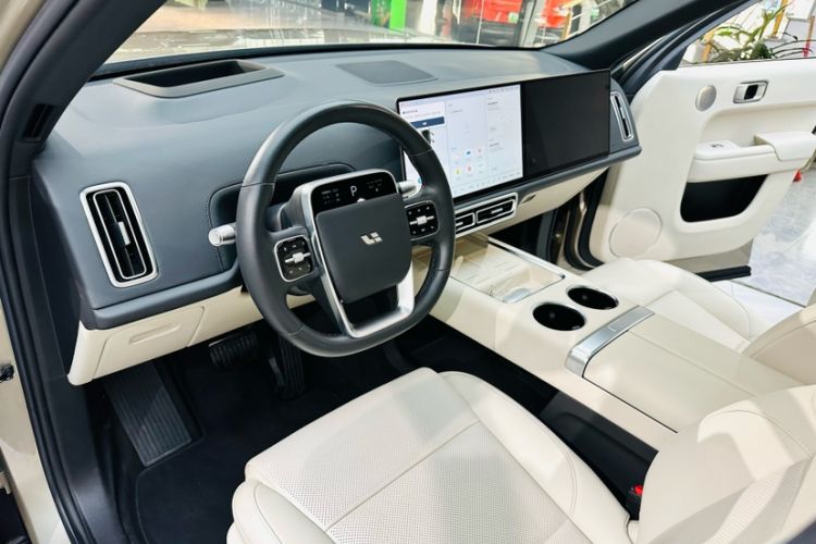 Used Li Auto L9 2024 Ultra Model Interior 5