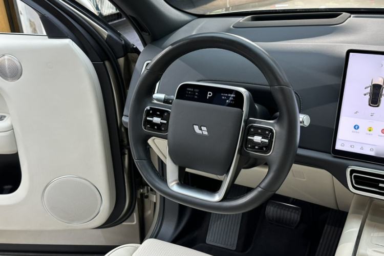Used Li Auto L9 2024 Ultra Model Interior 6