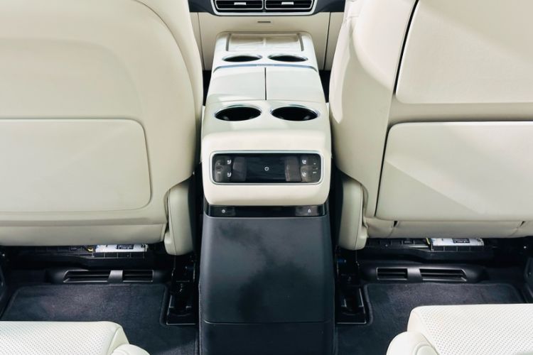 Used Li Auto L9 2024 Ultra Model Interior 7