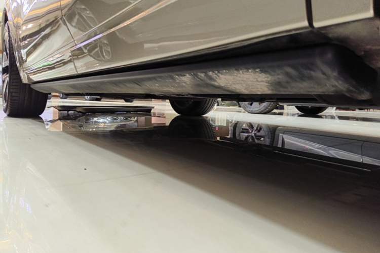 Used Li Auto L9 2024 Ultra Model Left Side Sill