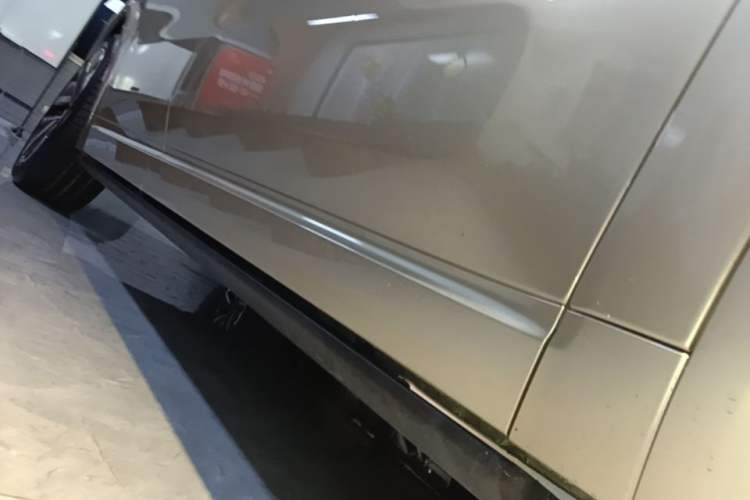 Used Li Auto L9 2024 Ultra Model Right Side Sill