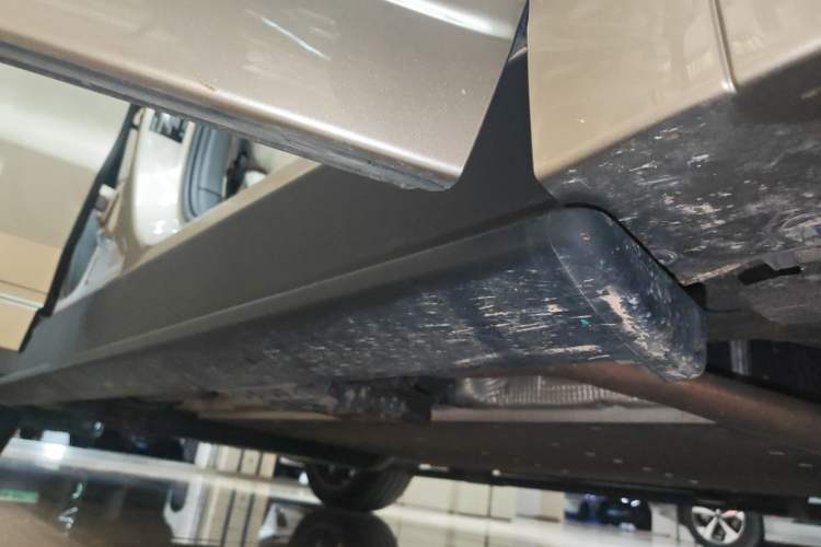Used Li Auto L9 2024 Ultra Model Right Side Sill