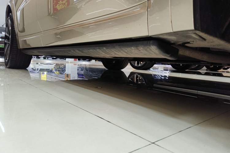 Used Li Auto L9 2024 Ultra Model Right Side Sill