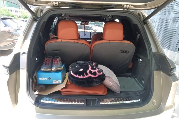 Used Li Auto L9 2024 Pro Model Trunk