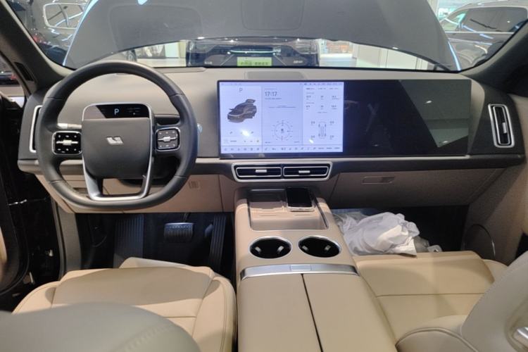 Used Li Auto L9 2025 Pro Smart Refreshed Edition Center Console