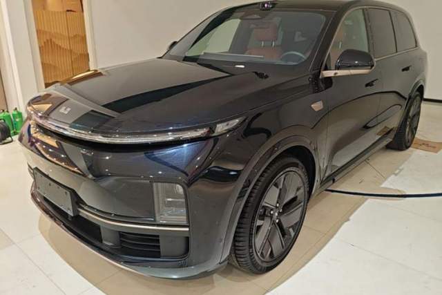 Li Auto L9 2025 Ultra Smart Refreshed Edition с пробегом