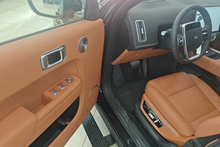 Used Li Auto L9 2025 Ultra Smart Refreshed Edition Driver Seat