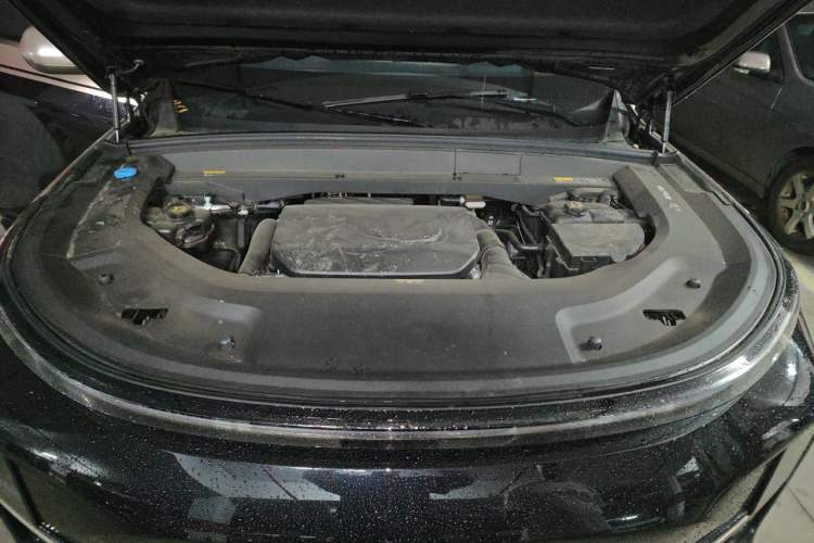 Used Li Auto L9 2025 Ultra Smart Refreshed Edition Engine Bay