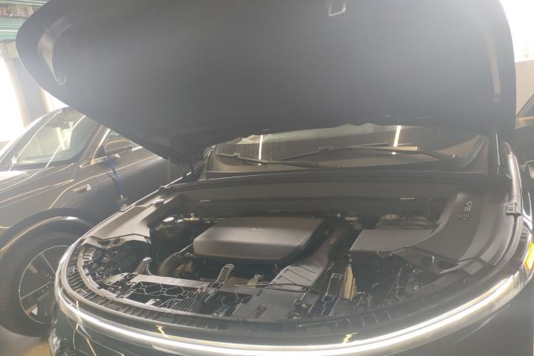 Used Li Auto L9 2025 Ultra Smart Refreshed Edition Engine Bay