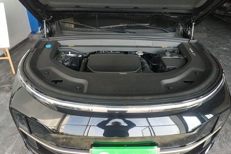 Used Li Auto L9 2025 Ultra Smart Refreshed Edition Engine Bay