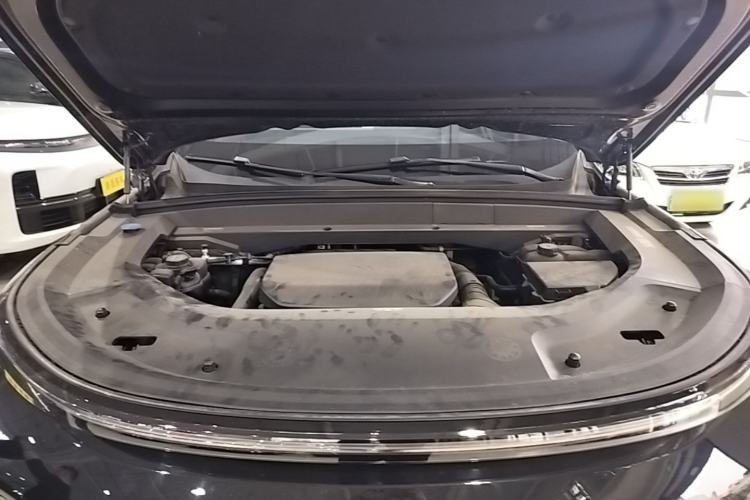 Used Li Auto L9 2025 Pro Smart Refreshed Edition Engine Bay