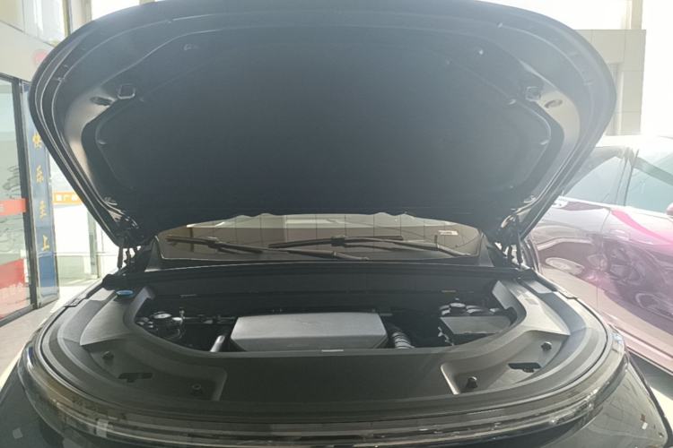 Used Li Auto L9 2025 Ultra Smart Refreshed Edition Engine Bay