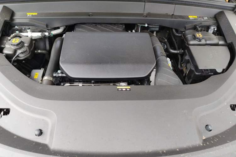 Used Li Auto L9 2025 Pro Smart Refreshed Edition Engine Bay