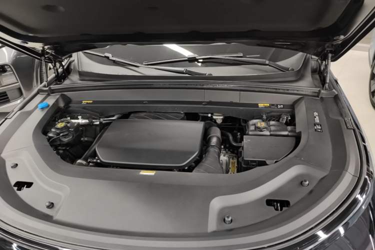 Used Li Auto L9 2025 Ultra Smart Refreshed Edition Engine Bay