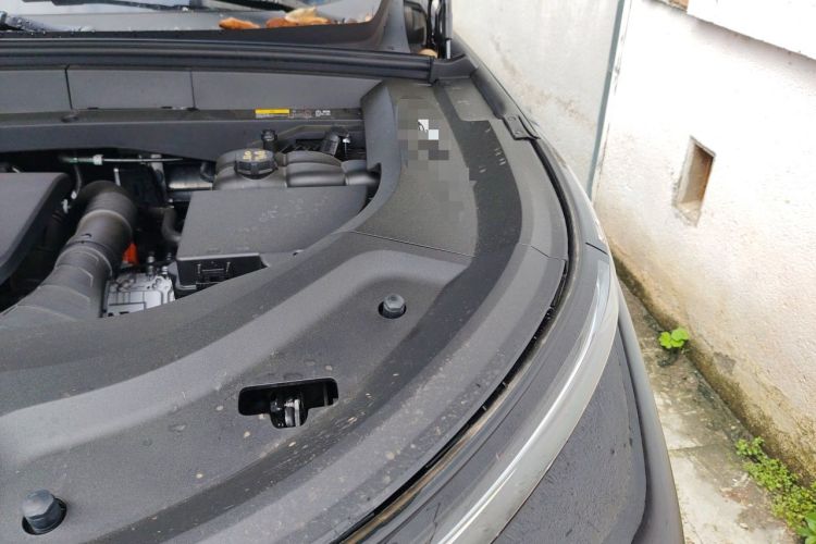 Used Li Auto L9 2025 Pro Smart Refreshed Edition Engine Bay Left
