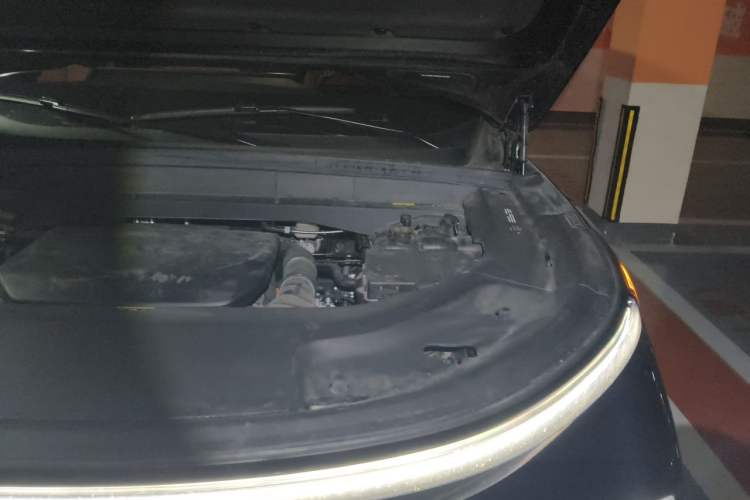 Used Li Auto L9 2025 Ultra Smart Refreshed Edition Engine Bay Left