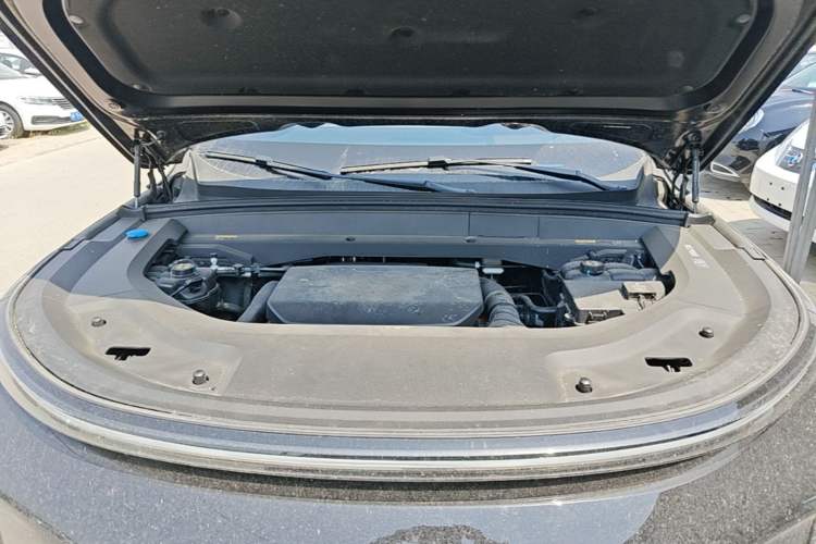 Used Li Auto L9 2025 Ultra Smart Refreshed Edition Engine Bay