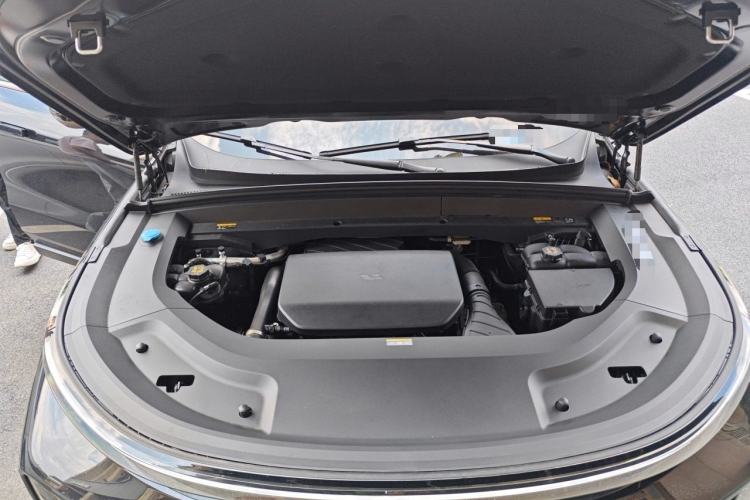 Used Li Auto L9 2025 Ultra Smart Refreshed Edition Engine Bay