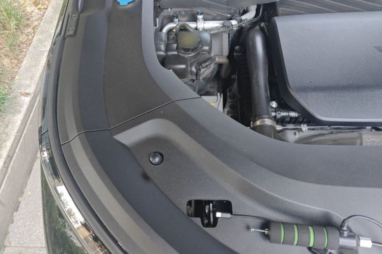 Used Li Auto L9 2025 Ultra Smart Refreshed Edition Engine Bay Right