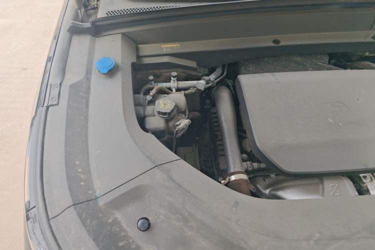 Used Li Auto L9 2025 Ultra Smart Refreshed Edition Engine Bay Right