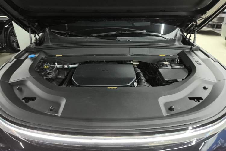 Used Li Auto L9 2025 Ultra Smart Refreshed Edition Engine Bay