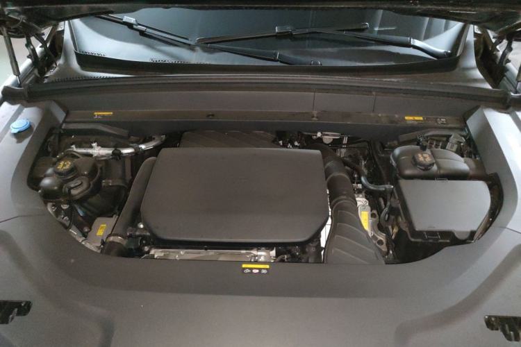 Used Li Auto L9 2025 Ultra Smart Refreshed Edition Engine Bay