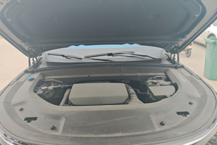Used Li Auto L9 2025 Ultra Smart Refreshed Edition Engine Bay