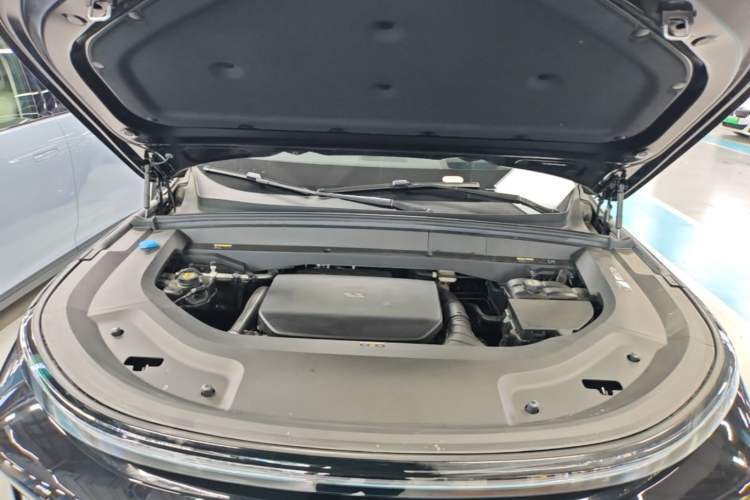 Used Li Auto L9 2025 Ultra Smart Refreshed Edition Engine Bay