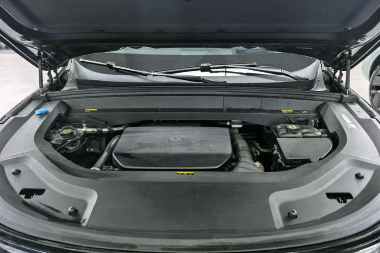 Used Li Auto L9 2025 Ultra Smart Refreshed Edition Exterior 3